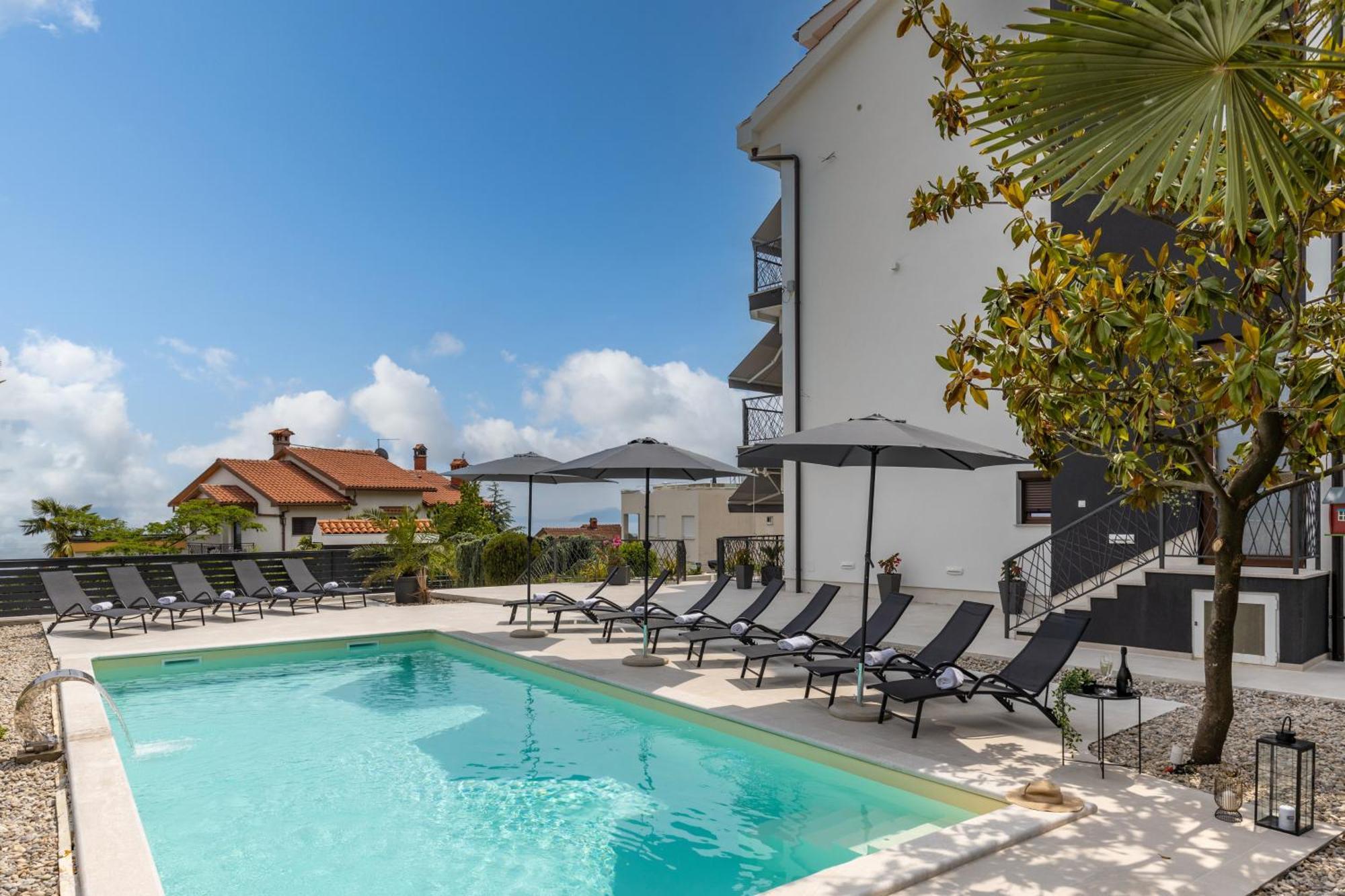 Villa Adriatic, Apartment Rebecca With Heated Swimming Pool, Sew View, Childrens Playground Ičići Dış mekan fotoğraf