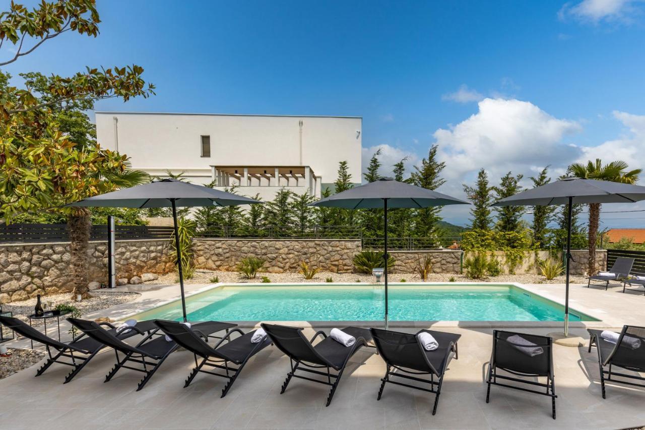 Villa Adriatic, Apartment Rebecca With Heated Swimming Pool, Sew View, Childrens Playground Ičići Dış mekan fotoğraf